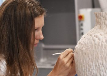 Atelier-B-x-Sarah-Linda-Forrer-Vase